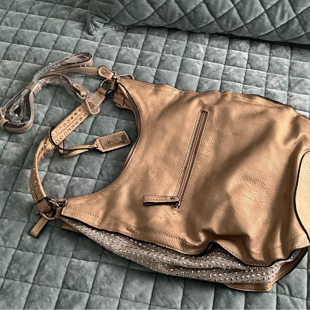 Beautiful Gold Shoulder Bag
